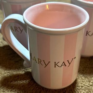 Mary Kay Vintage Classic Pink And White
Mug with Gold Lettering